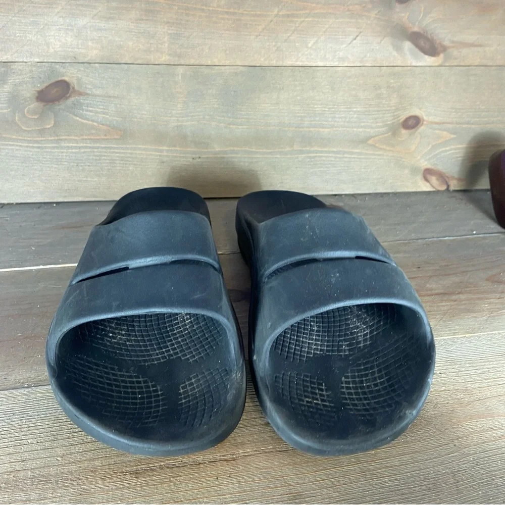 oofos ooahh slide mens size 9 shoes black rubber slip on recovery sandals